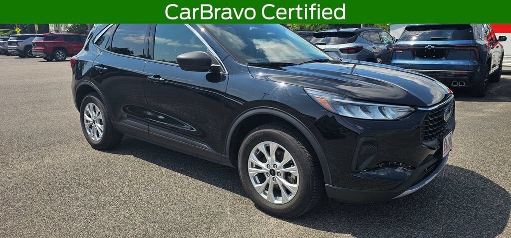 2024 FORD Escape