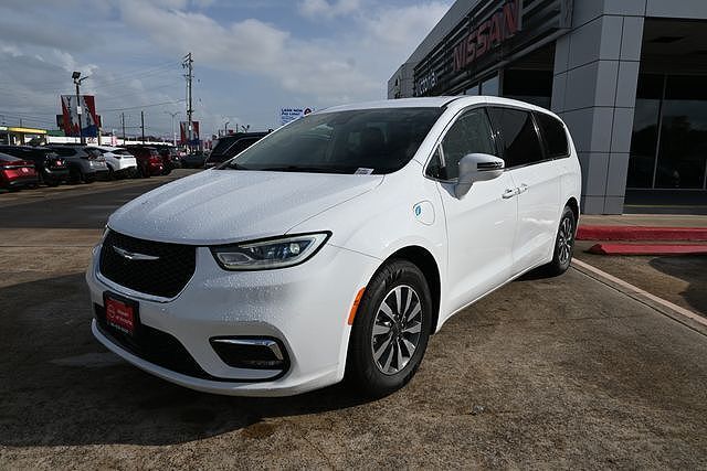 2022 CHRYSLER Pacifica