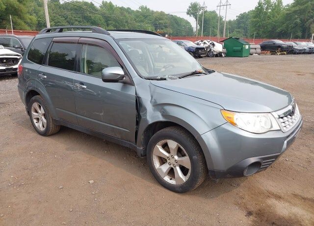 2011 SUBARU Forester
