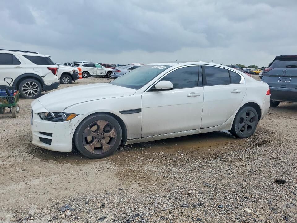 2017 JAGUAR XE