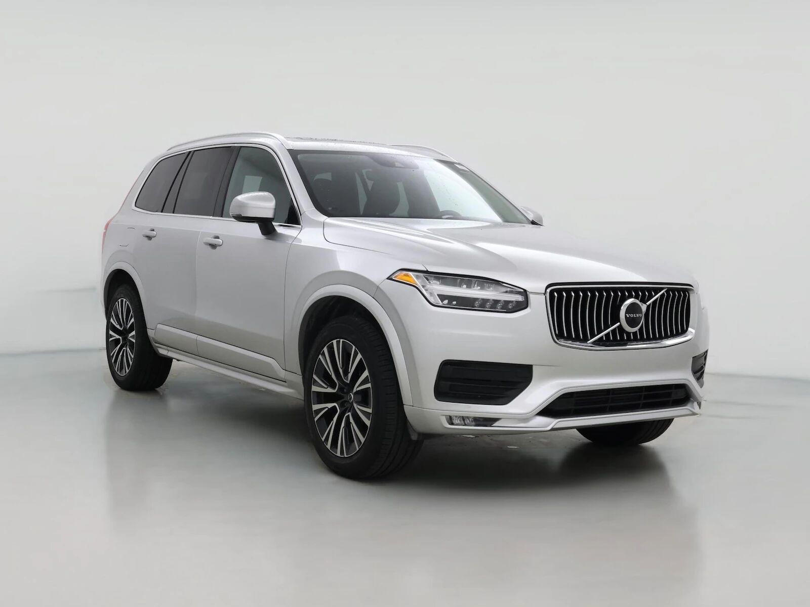 2022 VOLVO XC90