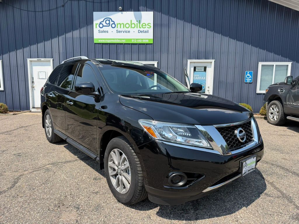 2014 NISSAN Pathfinder