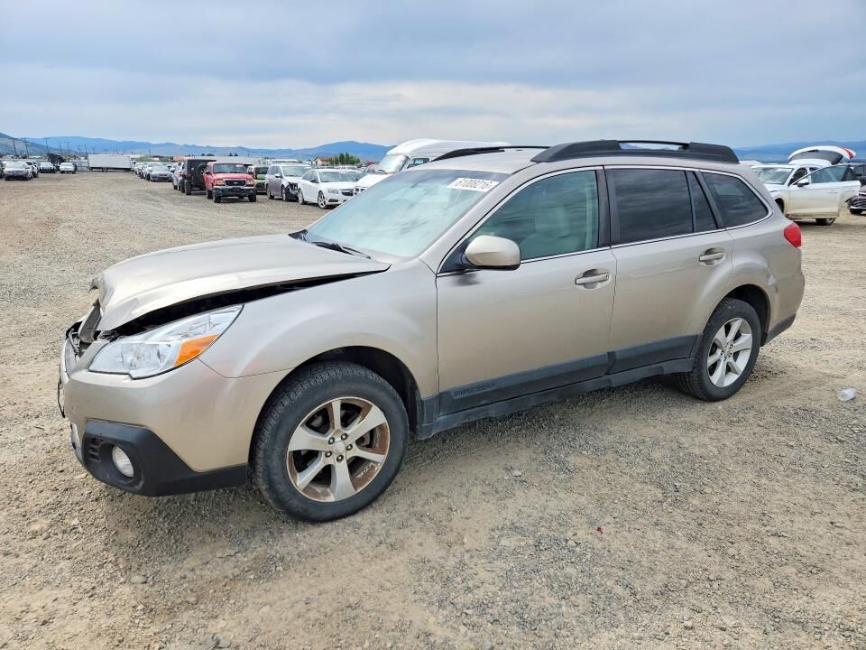 2014 SUBARU Outback