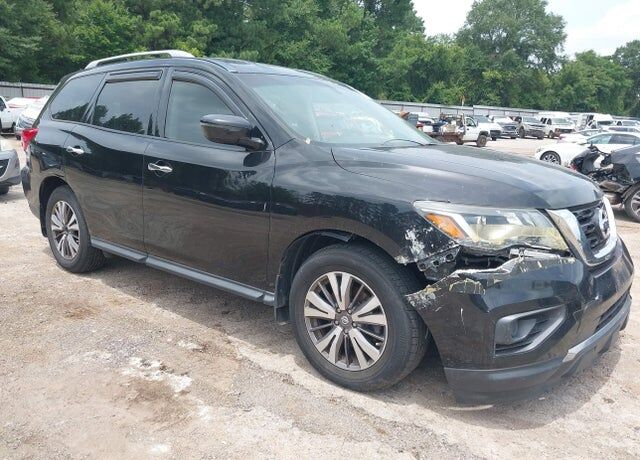 2017 NISSAN Pathfinder