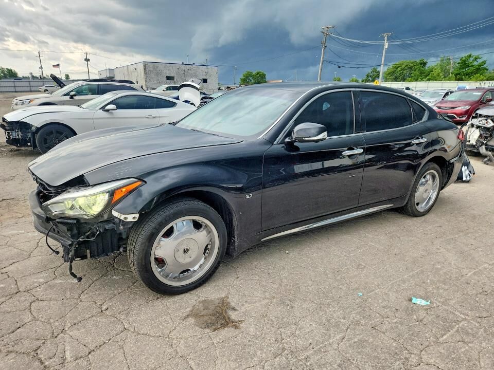 2016 INFINITI Q70L