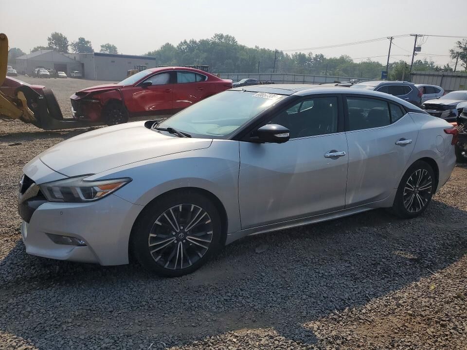 2017 NISSAN Maxima