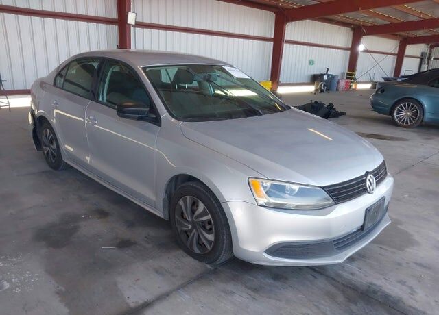 2012 VOLKSWAGEN Jetta