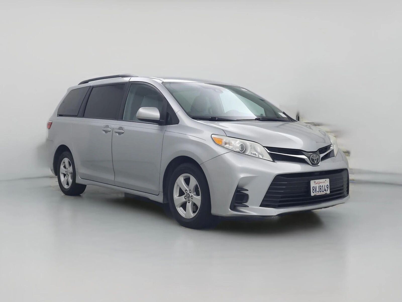 2019 TOYOTA Sienna