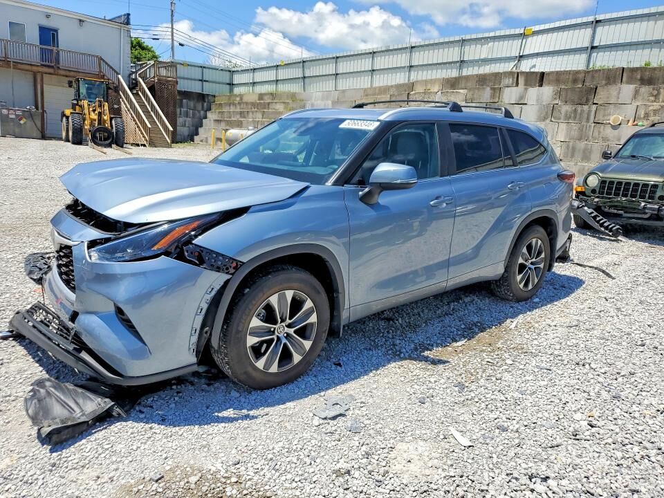2024 TOYOTA Highlander