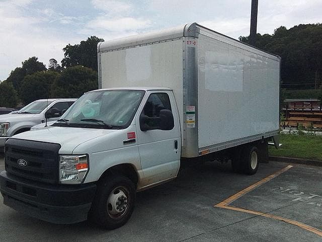 2026 FORD E-350