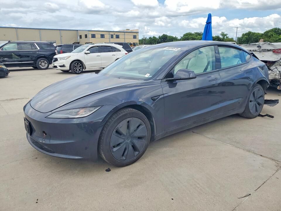 2025 TESLA Model 3