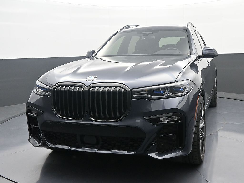 2022 BMW X7