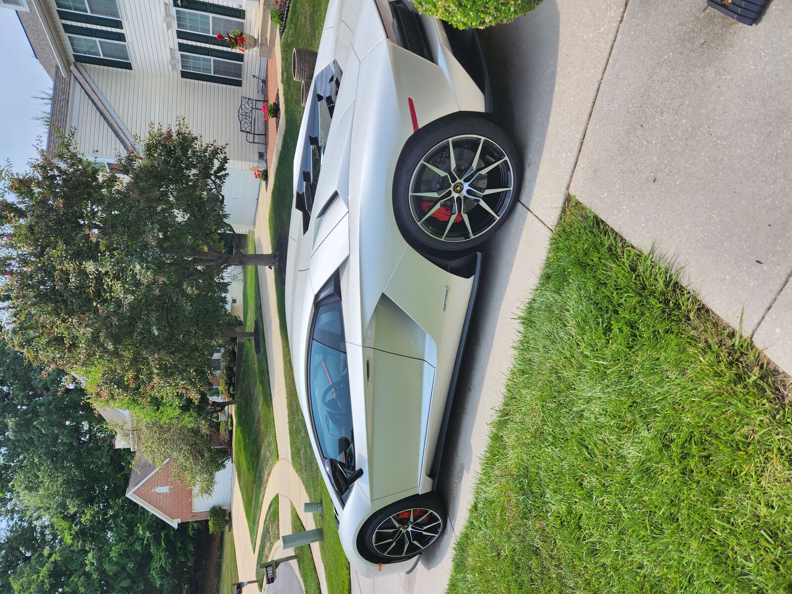 2017 LAMBORGHINI Aventador
