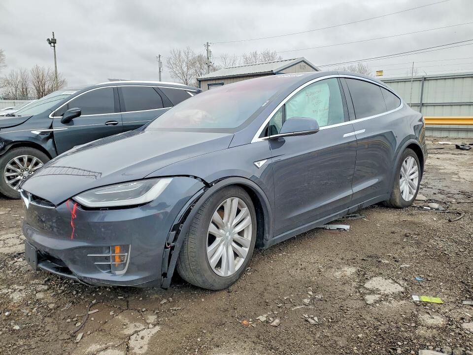 2016 TESLA Model X
