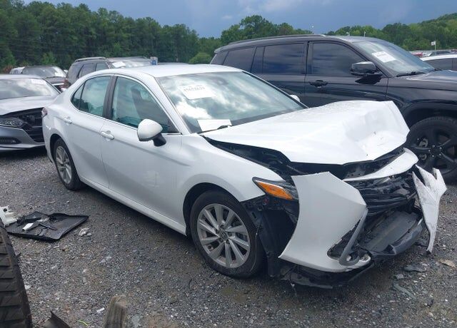 2021 TOYOTA Camry