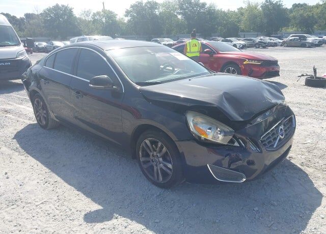 2013 VOLVO S60