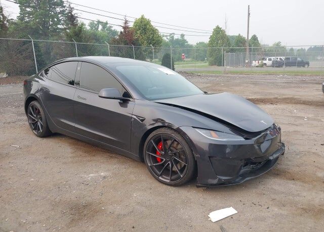 2025 TESLA Model 3