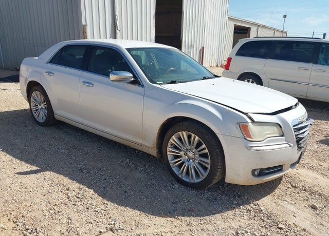 2011 CHRYSLER 300C