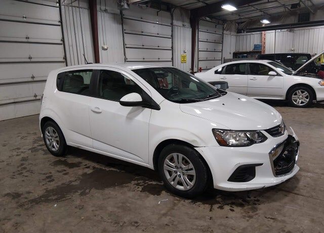 2017 CHEVROLET Sonic