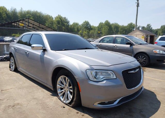 2017 CHRYSLER 300