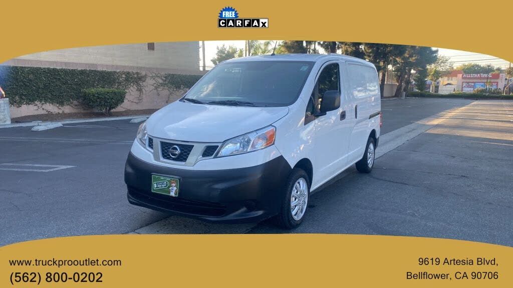 2015 NISSAN NV200