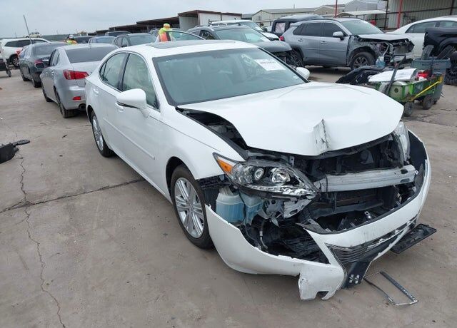2015 LEXUS ES
