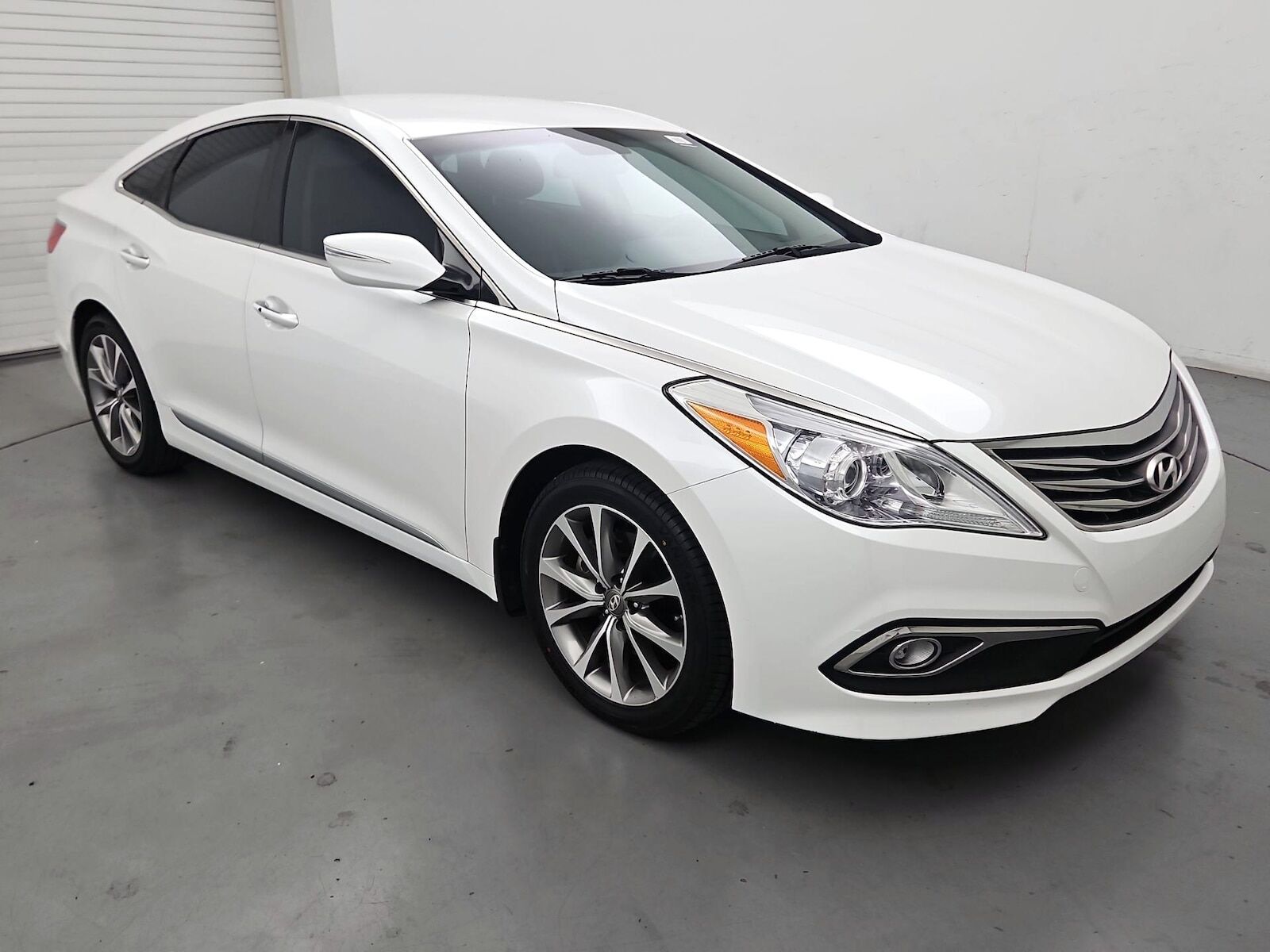 2017 HYUNDAI Azera