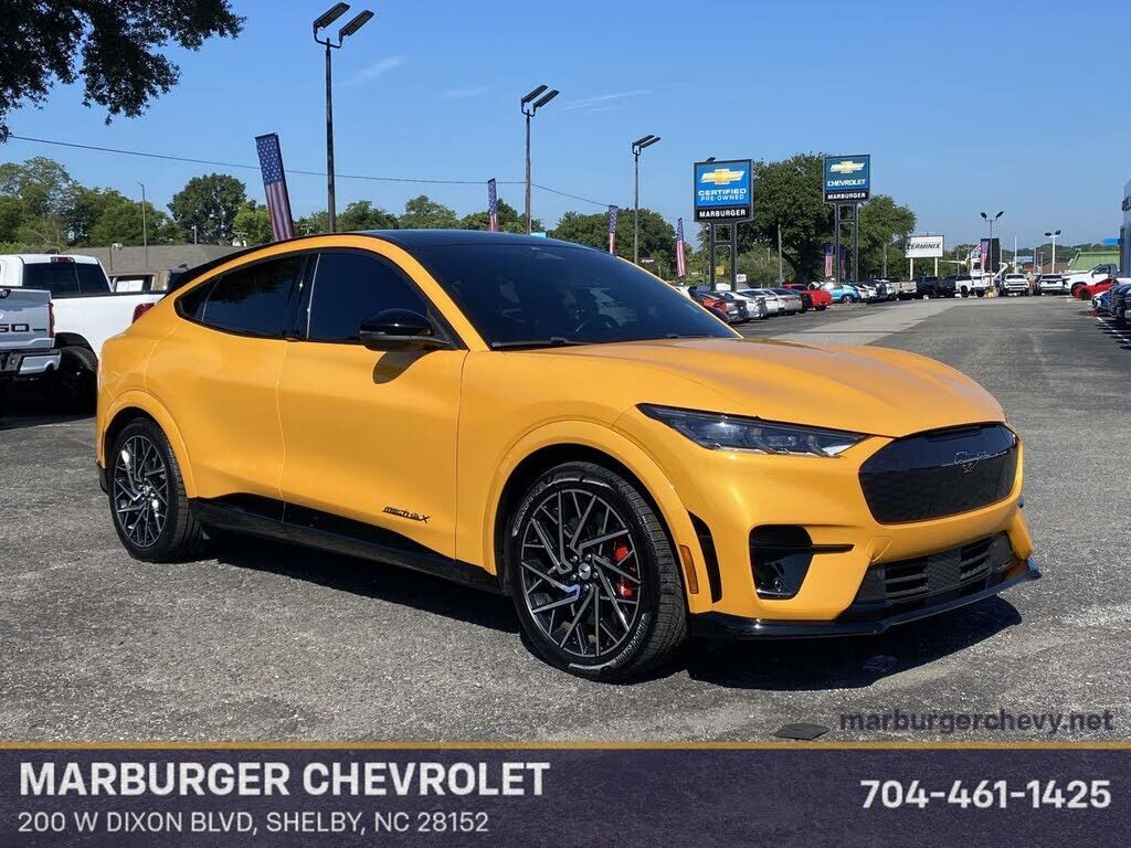 2022 FORD Mach-E