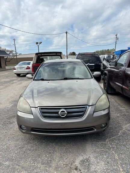 2004 NISSAN Altima