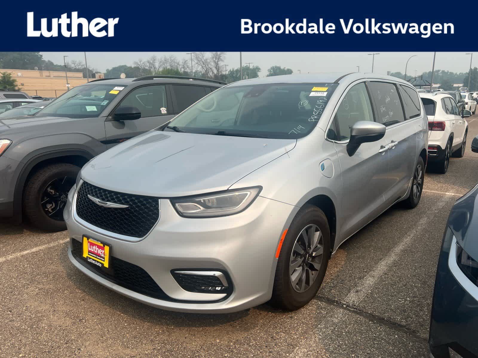 2023 CHRYSLER Pacifica