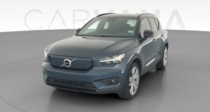 2022 VOLVO XC40