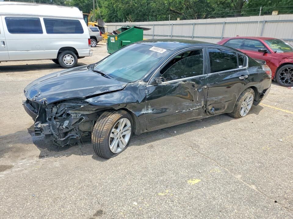 2012 NISSAN Altima