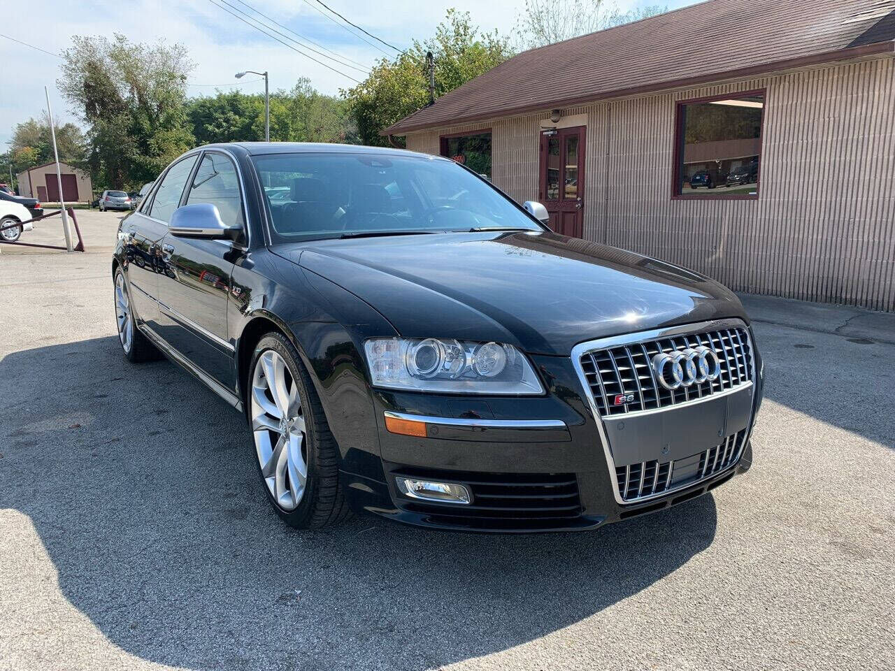 2009 AUDI S8