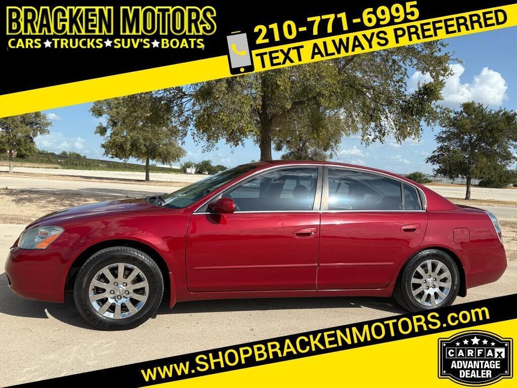 2004 NISSAN Altima