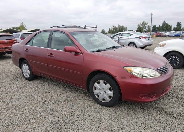 2005 TOYOTA Camry
