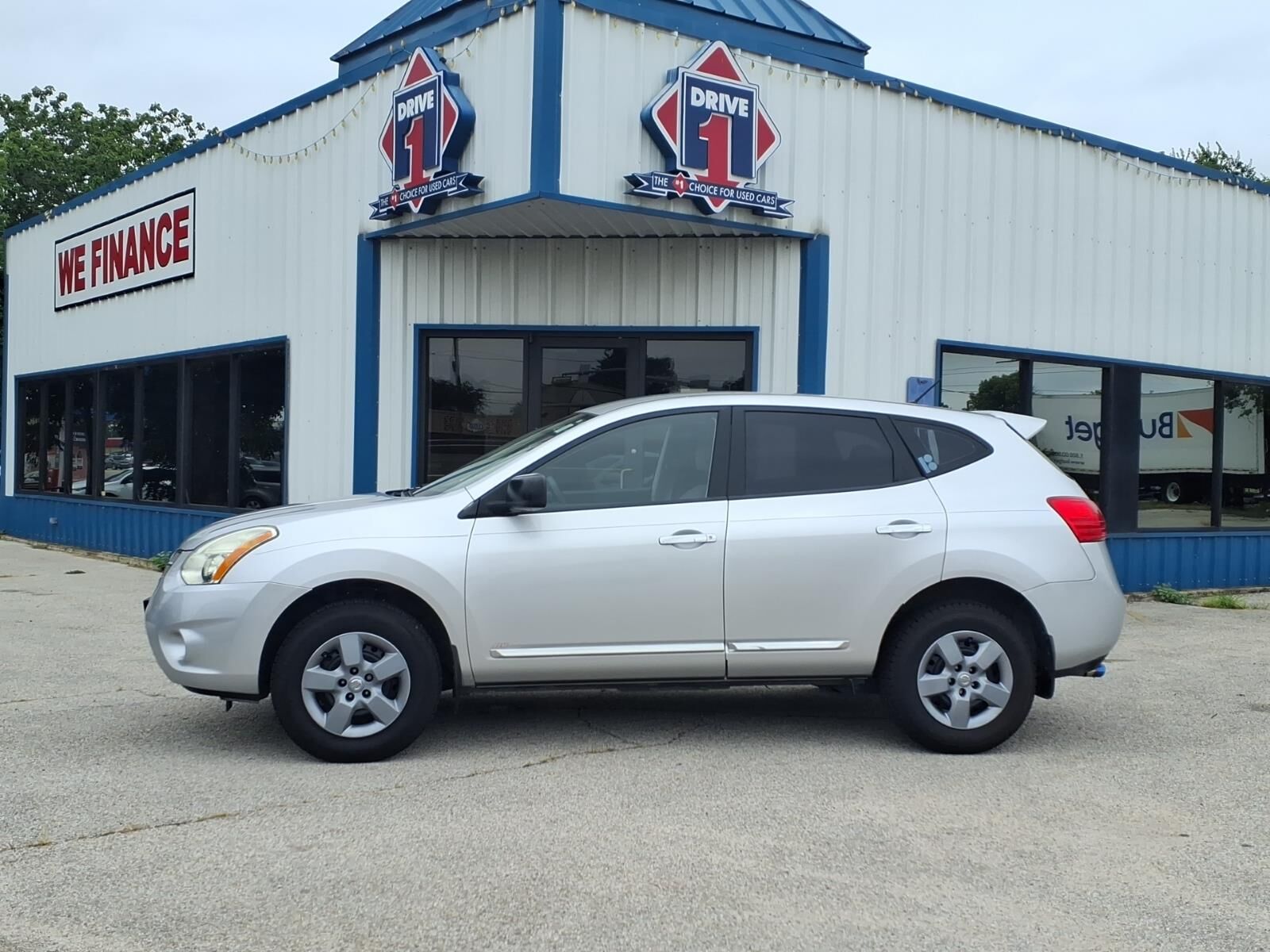 2011 NISSAN Rogue