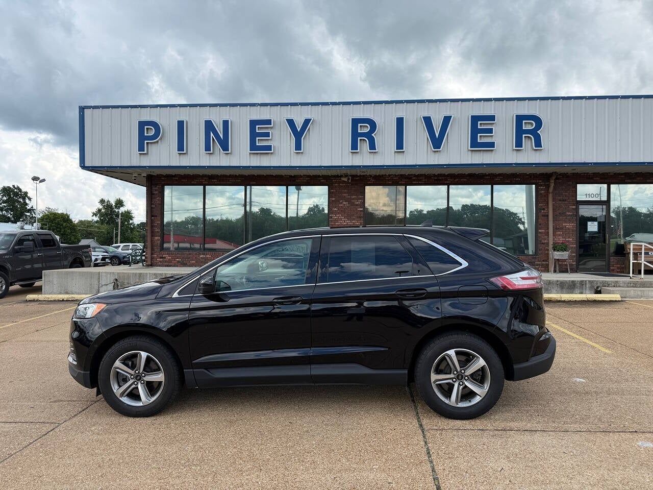 2024 FORD Edge
