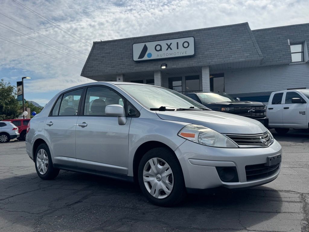 2011 NISSAN Versa
