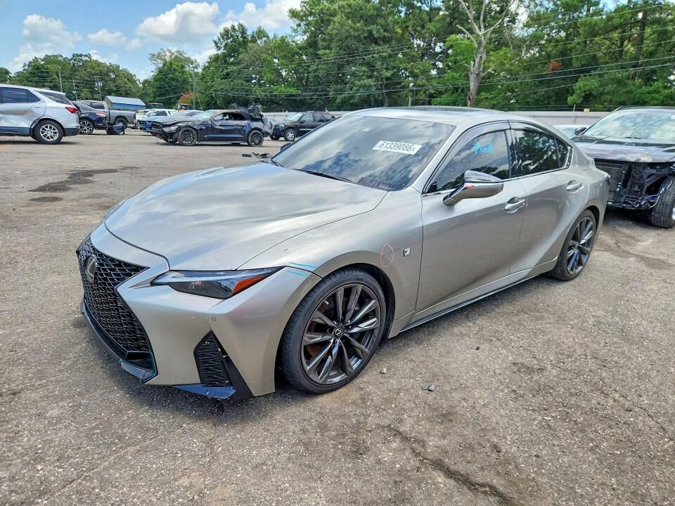 2021 LEXUS IS