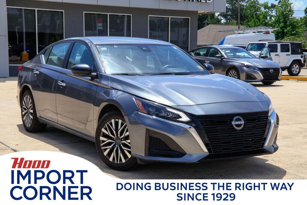 2025 NISSAN Altima