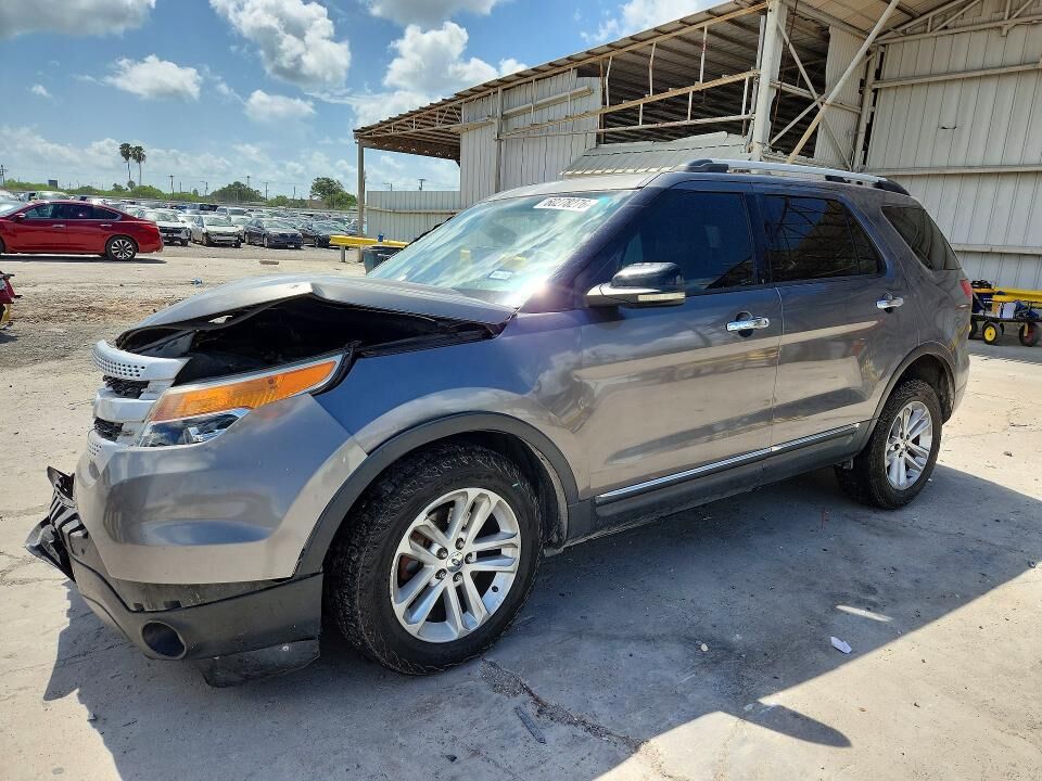 2011 FORD Explorer