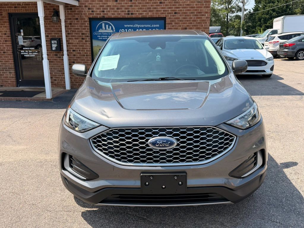2023 FORD Edge