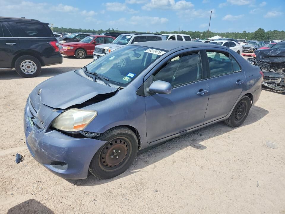 2012 TOYOTA Yaris