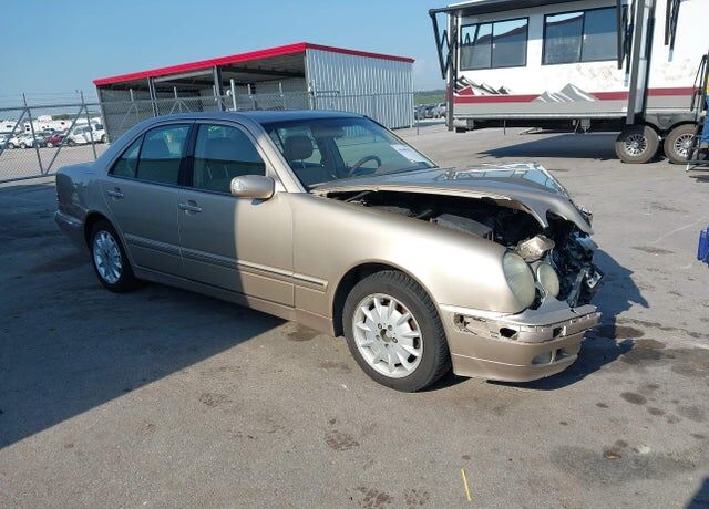 2000 MERCEDES-BENZ E-Class