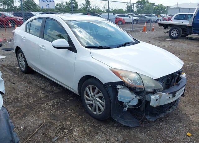 2012 MAZDA Mazda3