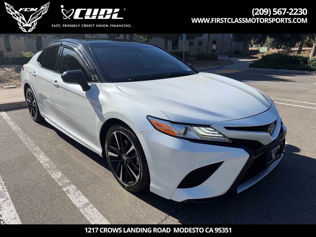 2020 TOYOTA Camry