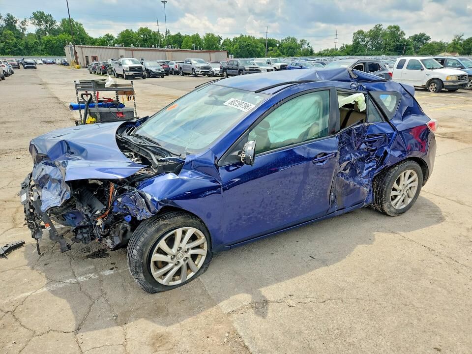 2012 MAZDA Mazda3