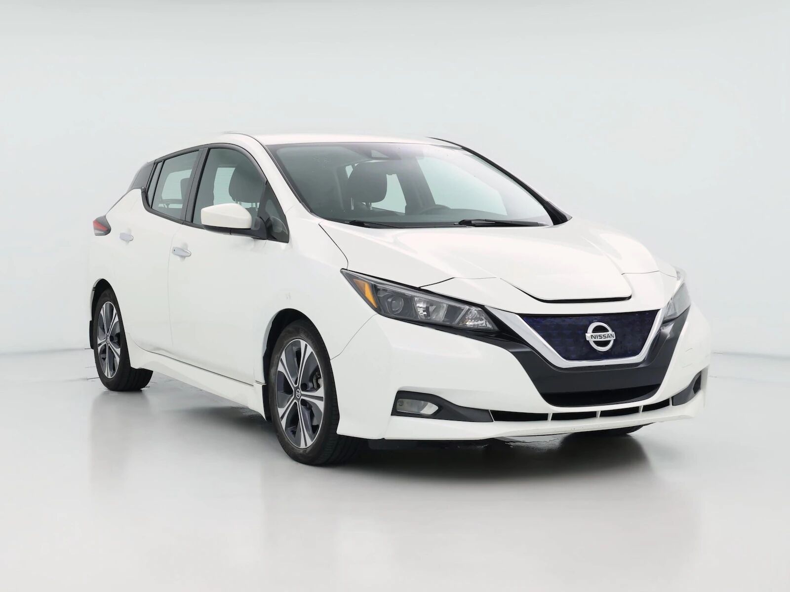 2022 NISSAN Leaf