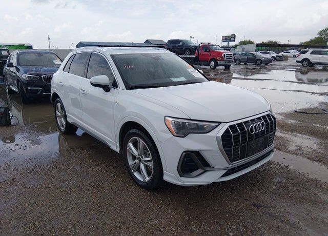 2022 AUDI Q3