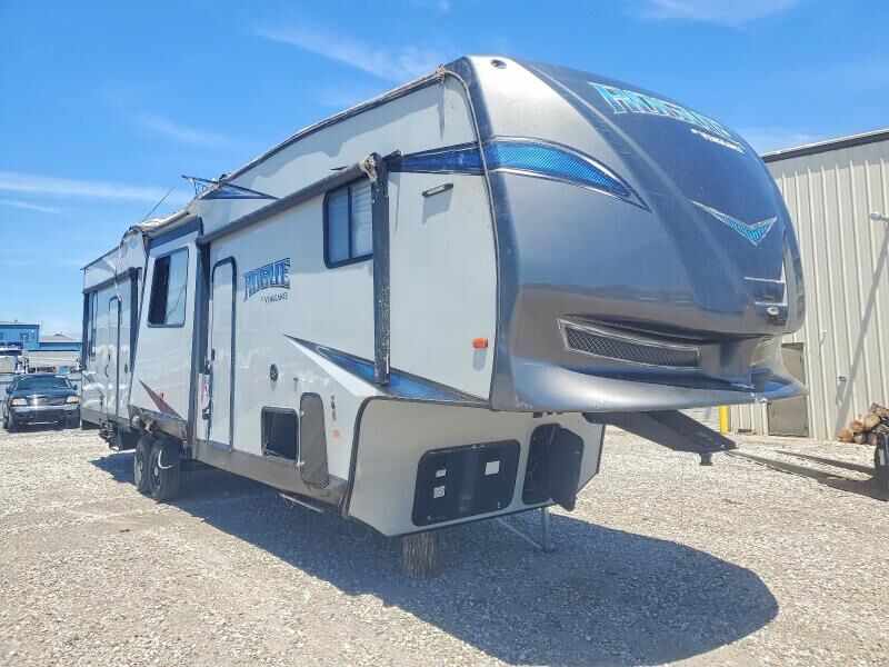 2019 FOREST RIVER Vengeance